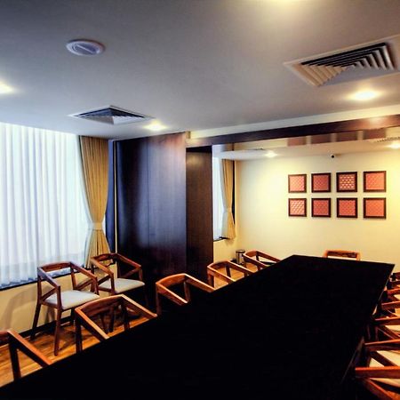 Minla Hotel Bangalore Luaran gambar