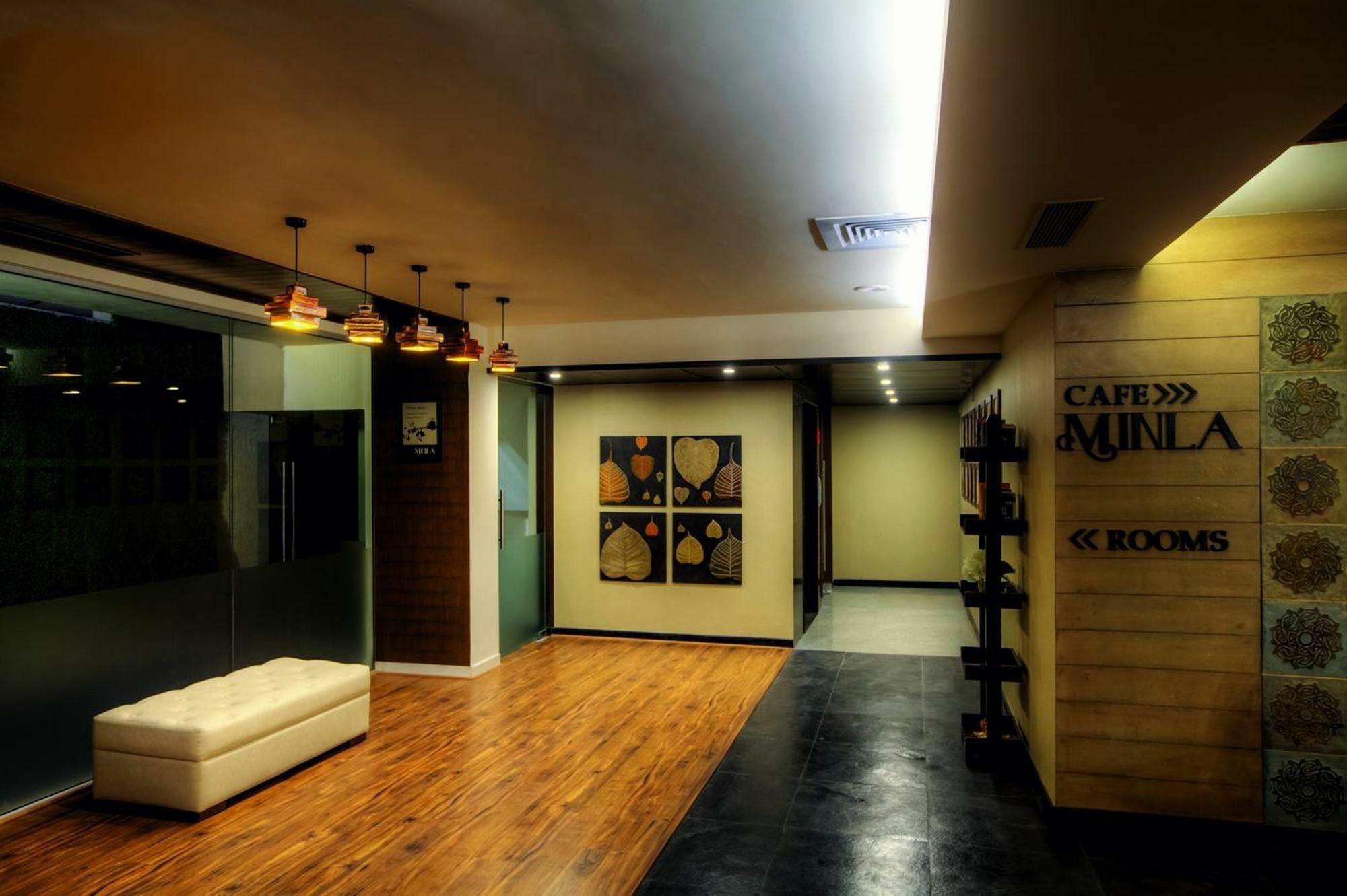 Minla Hotel Bangalore Luaran gambar