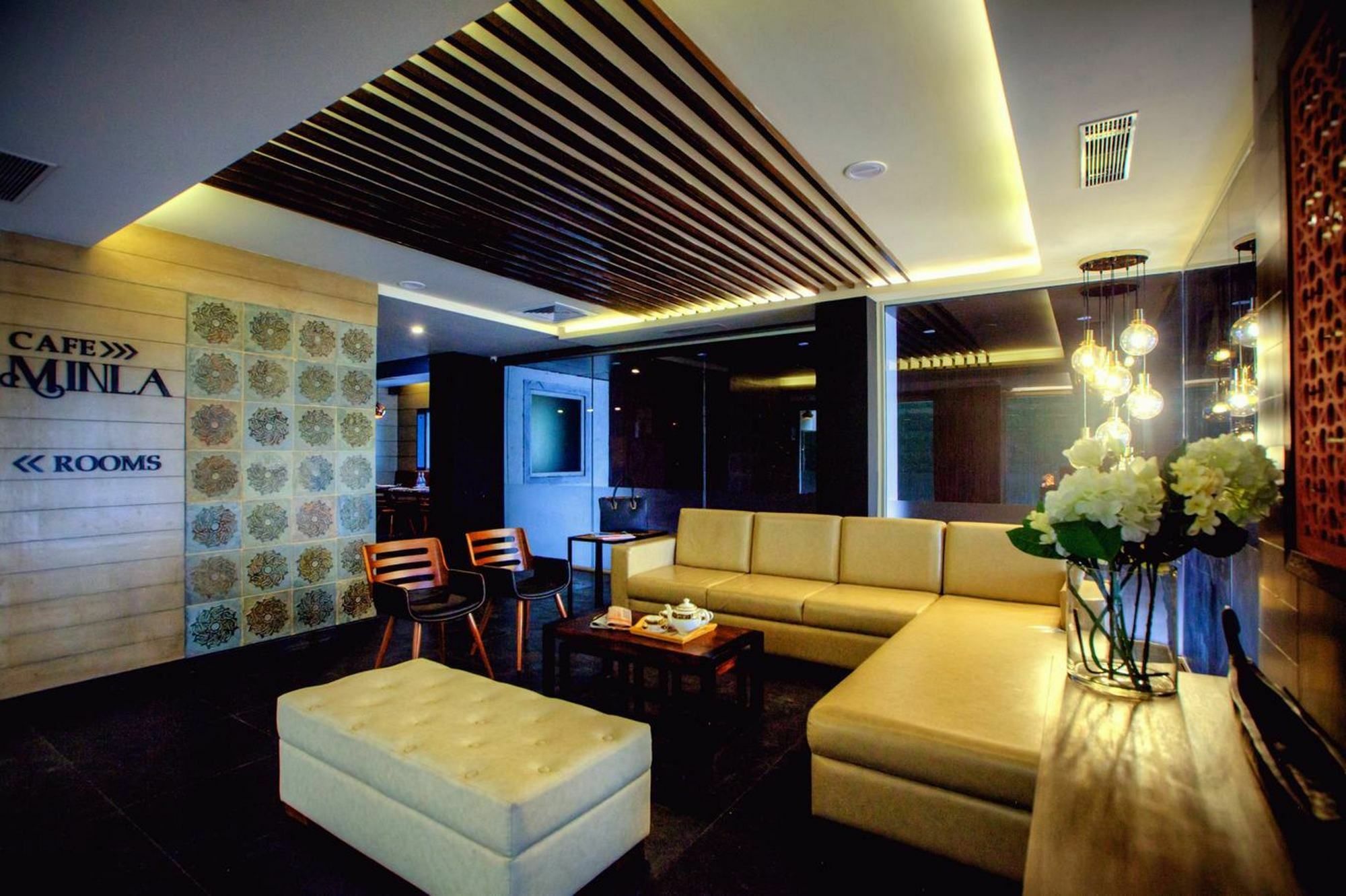 Minla Hotel Bangalore Luaran gambar