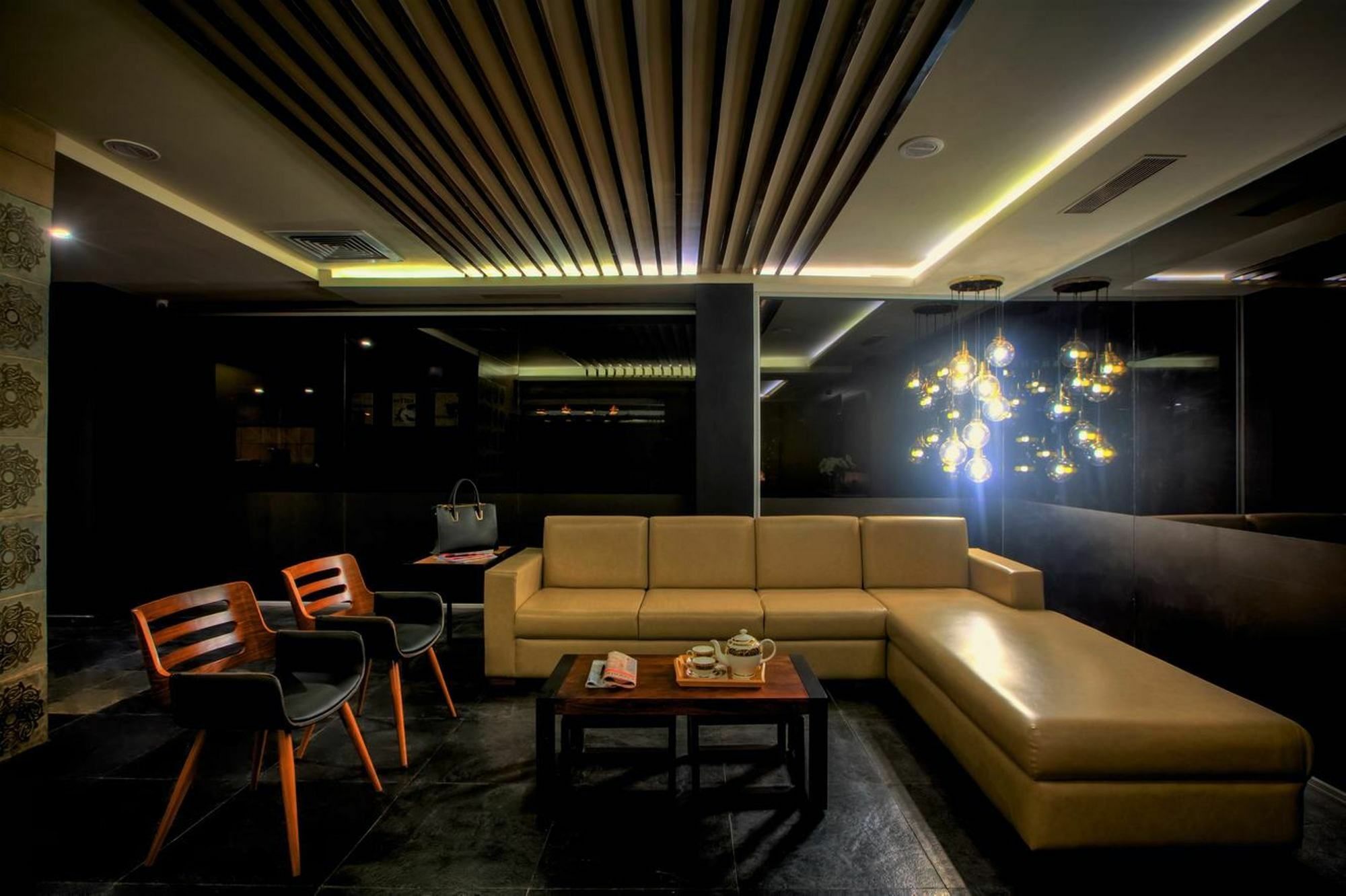 Minla Hotel Bangalore Luaran gambar