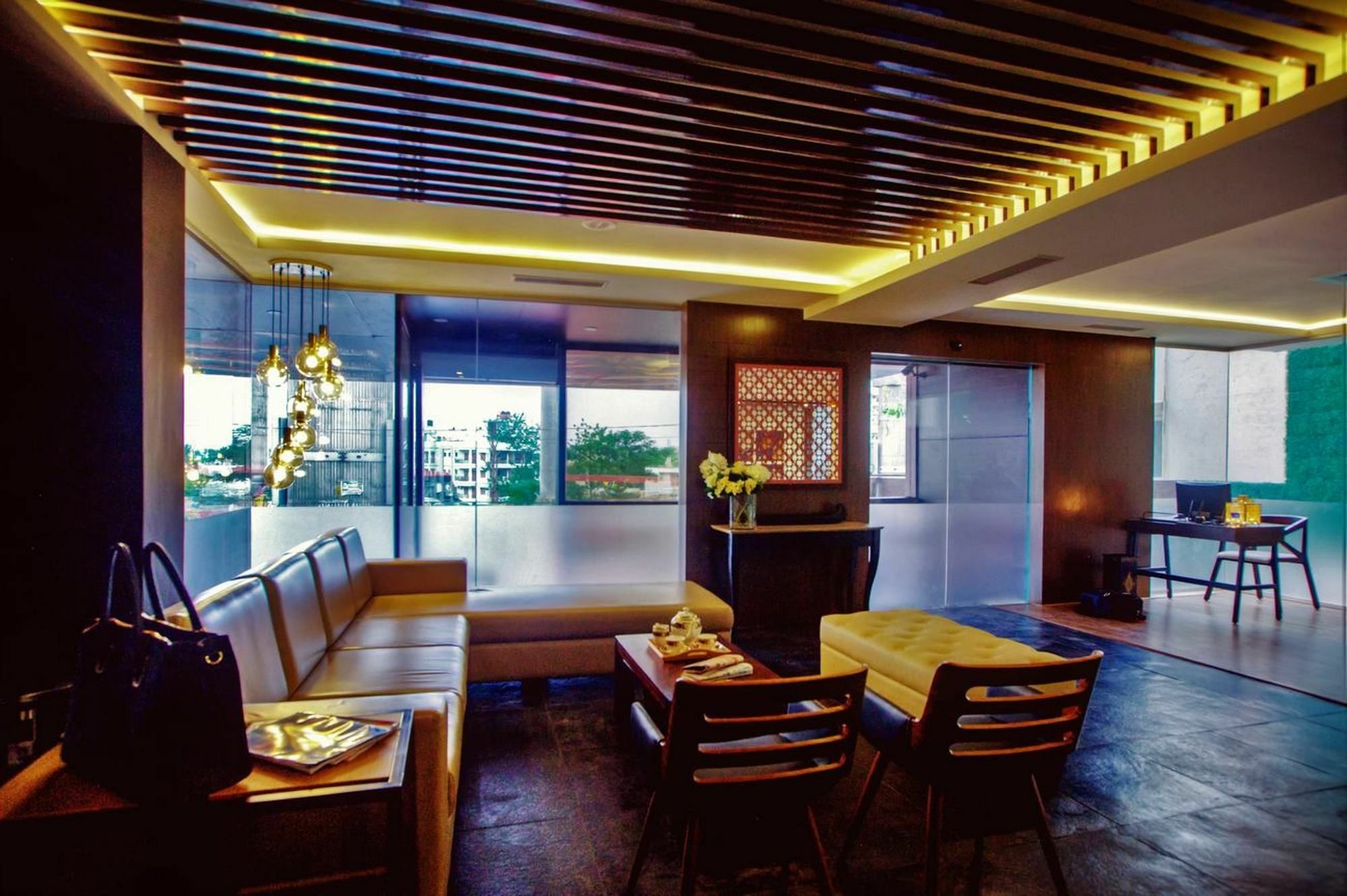 Minla Hotel Bangalore Luaran gambar